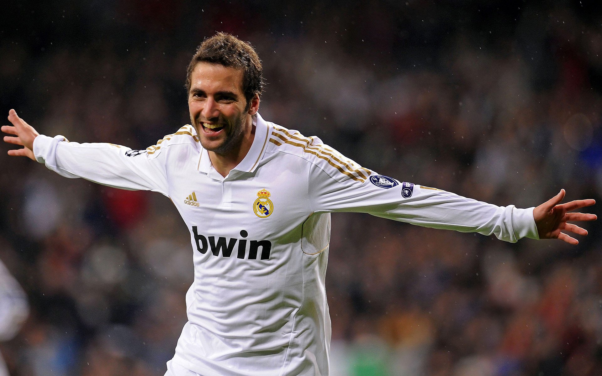 法甲:里昂2-2战平南特,比赛悬念不断升级,里昂vs南特比分预测